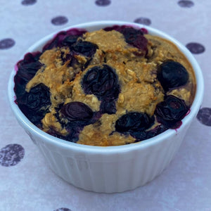Probeer deze heerlijke blueberry baked mats! Echt enorm lekker en ook perfect als post-workout snack of als ontbijt.