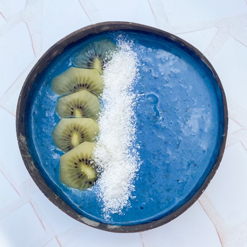 Heerlijke blue smoothie bowl, met gezonde ingrediënten! Probeer nu.